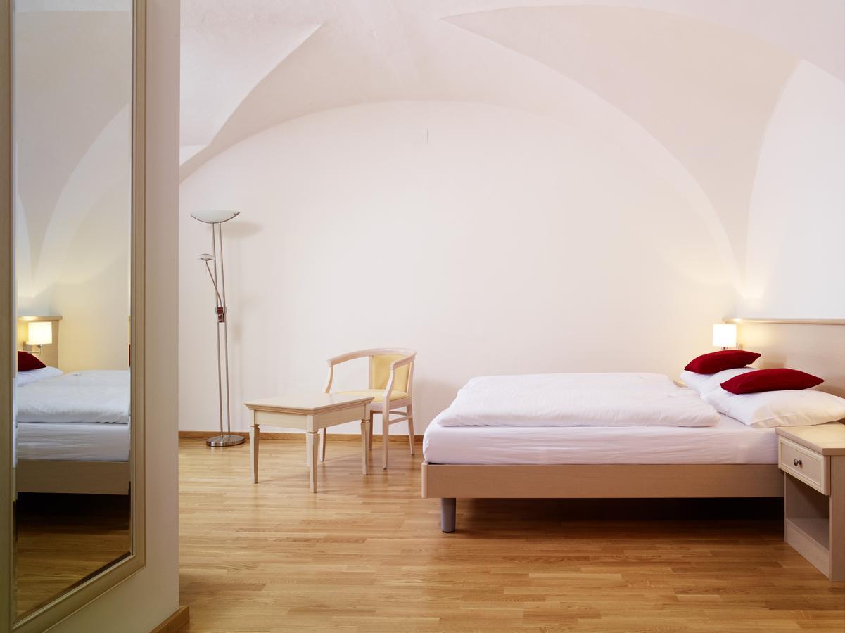 Hotel CMA Stift Ossiach Habitación foto