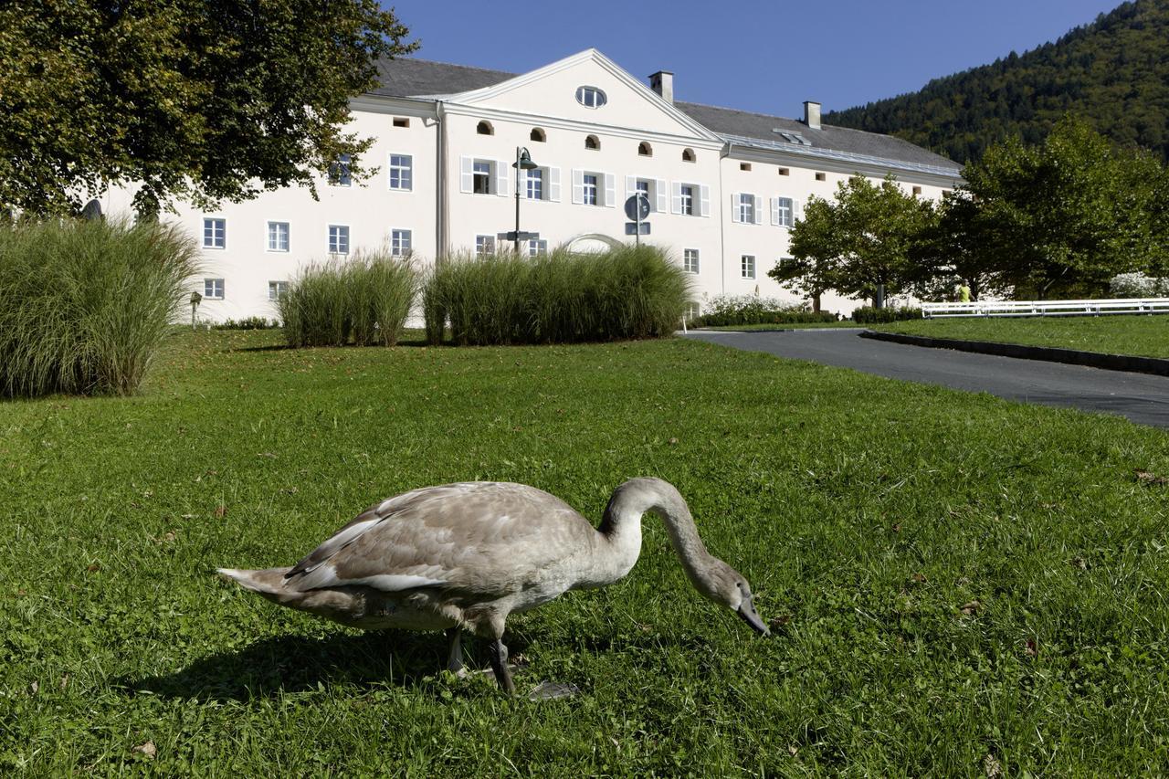 Hotel CMA Stift Ossiach Exterior foto